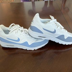 Women’s Nike Air Max Shoes